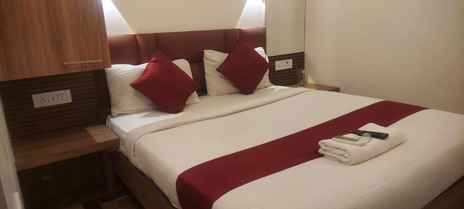 Capital O 69831 Hotel Mount Heera Ченнаї Екстер'єр фото